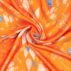 FOULARD ARANCIONE IN SETA E ORANGE FIBER Collezione orange fiber