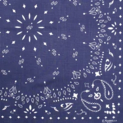 FOULARD IN LANA, CASHMERE E SETA 65 BLU SCURO Paisley