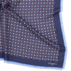 FOULARD IN LANA, CASHMERE E SETA 65 BLU SCURO Archivio inspiration 1939