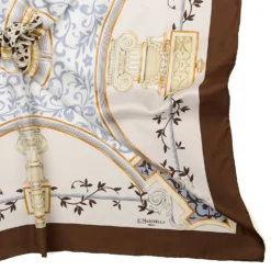 FOULARD IN SETA 90 MARRONE CHIARO Divinita’