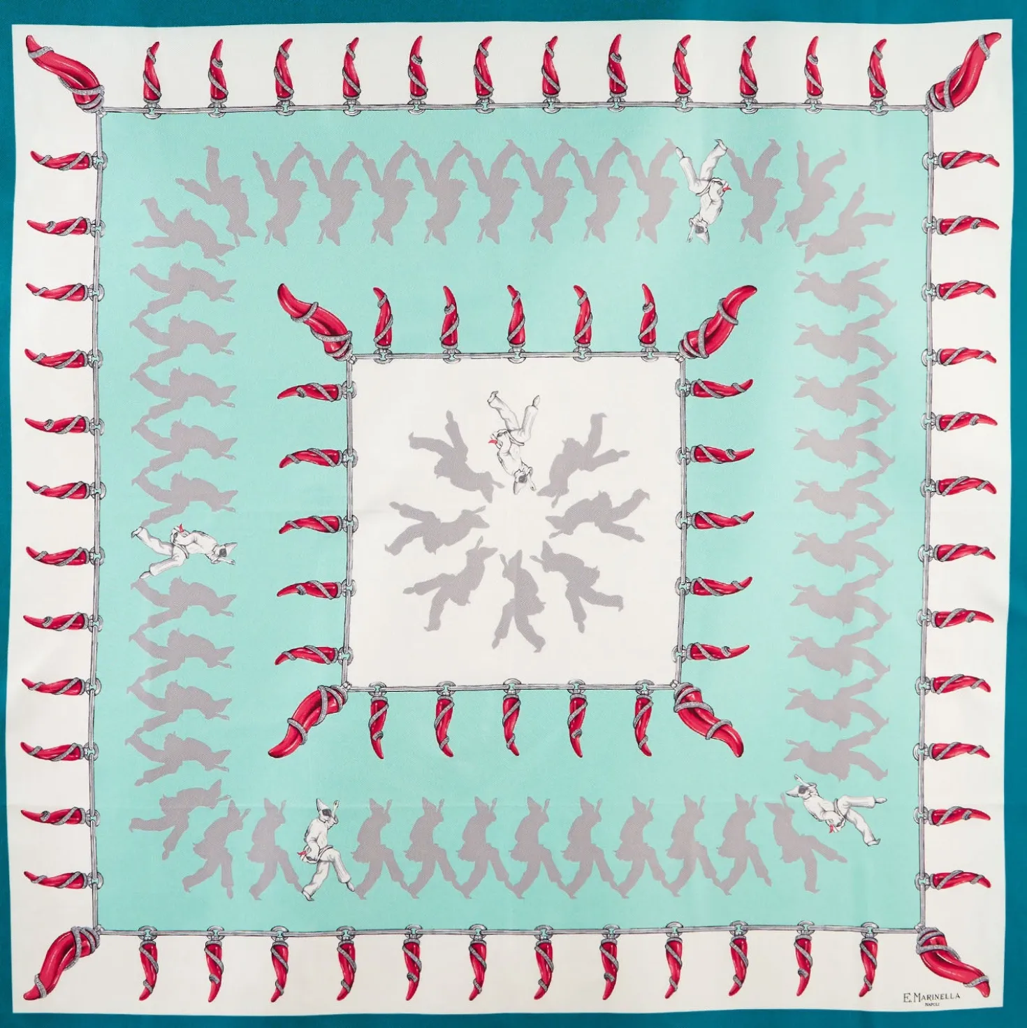 FOULARD IN SETA 90 VERDE Pulcinella portafortuna