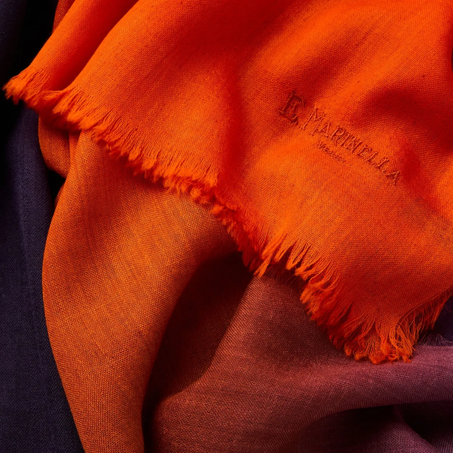 PASHMINA ARANCIONE E VIOLA EFFETTO SFUMATO In cashmere