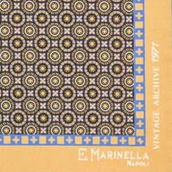 POCHETTE DA TASCHINO IN SETA STAMPATA A MANO GIALLA Fantasia archivio 1971
