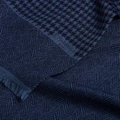 SCIARPA BLU SCURO IN LANA E SETA Pied de poule e spigatino