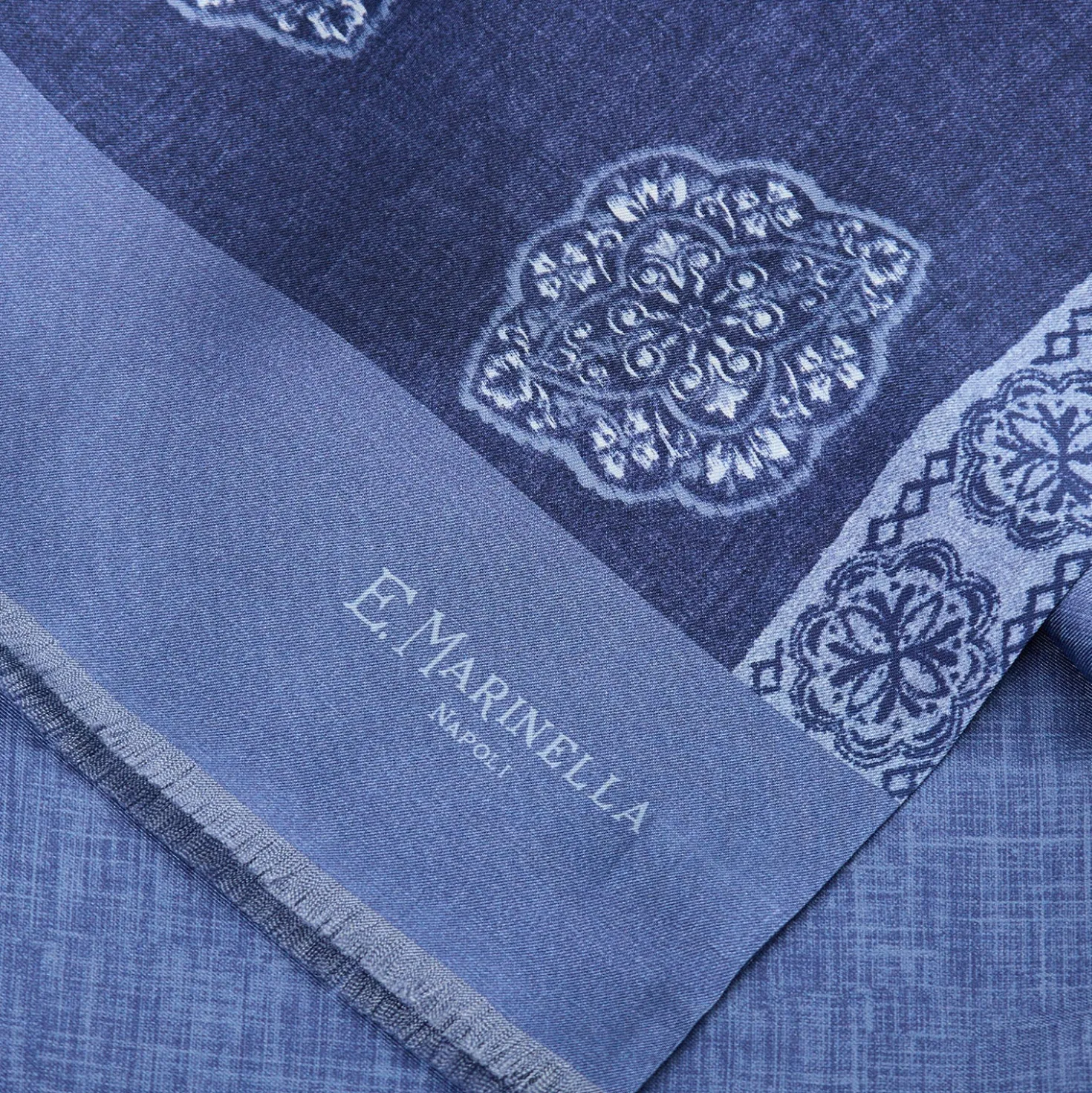 SCIARPA TUBOLARE BLU IN SETA TWILL Classic daisy