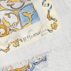 STOLA AZZURRA IN LANA Fantasia medaglioni
