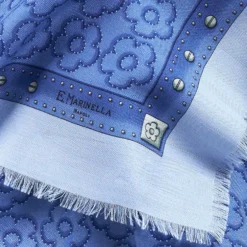 STOLA AZZURRO POLVERE 115 IN LANA, SETA E CASHMERE Fiori d’archivio