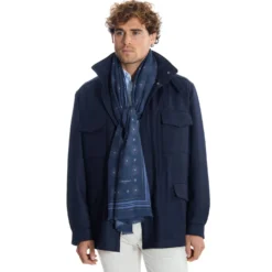 STOLA DARK BLUE IN LANA Decorazioni floreali