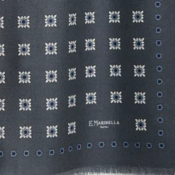STOLA GRIGIO SCURO IN LANA Decorazioni floreali